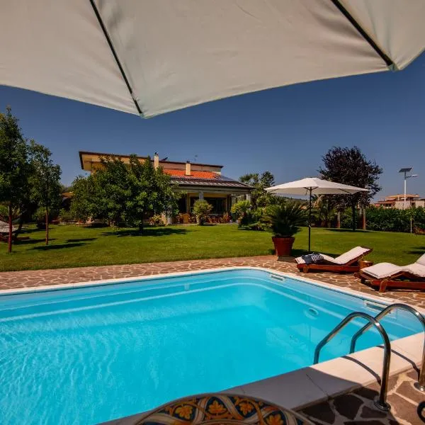 Villa Tigli Luxury B&B, hotell i Martinsicuro