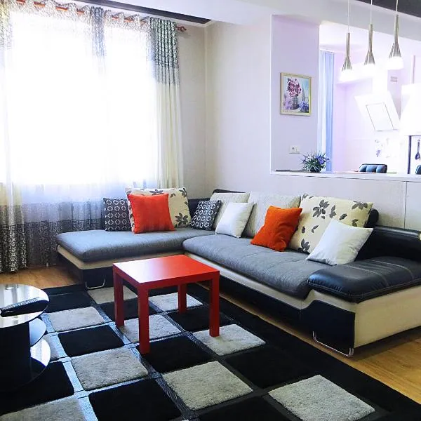 Panoramic studio apartments with mountain views, hotel v destinaci Biškek