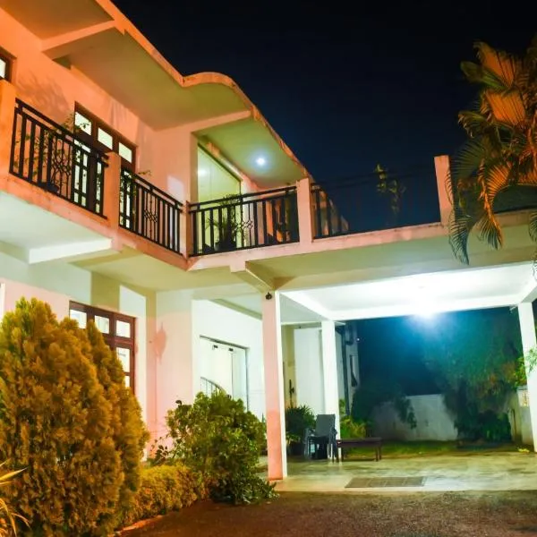 Araliya Blue Beach View Hotel, viešbutis mieste Andiambalam Walpola