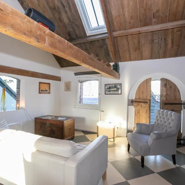 Pekelpakhuis Menheerse Werf, hotel v destinaci Middelharnis