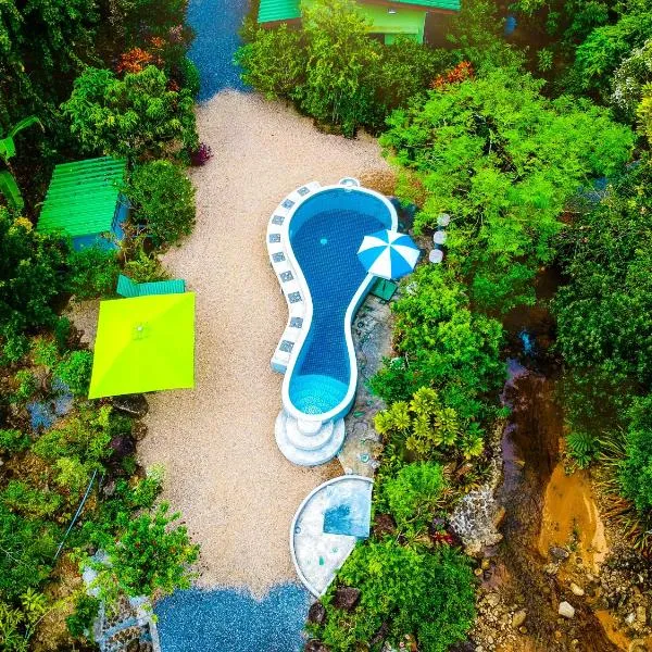 The Mouth Resort - SHA Extra Plus, hotel v destinaci Khao Lak