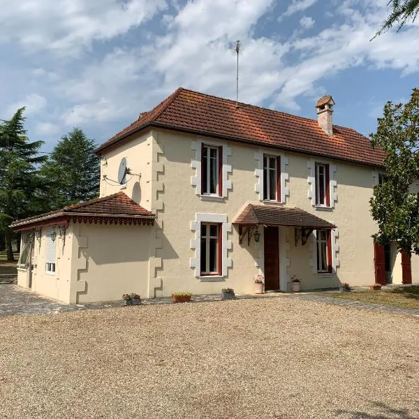 Le Pontet, hotel in Miramont-de-Guyenne