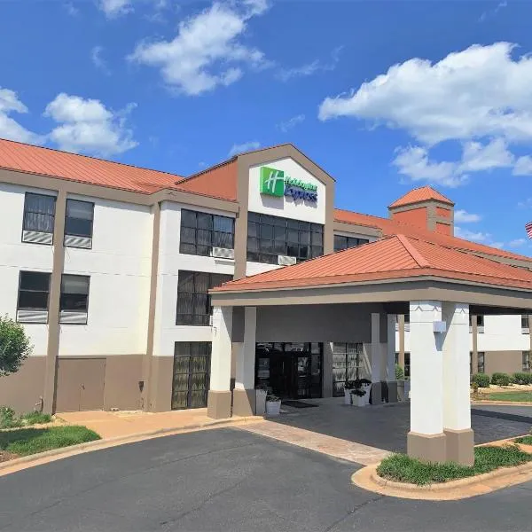 Holiday Inn Express Hillsborough-Durham Area by IHG, hotel v destinaci Hillsborough