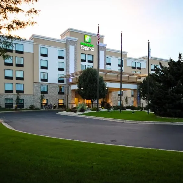 Holiday Inn Express Janesville-I-90 & US Highway 14 by IHG, hotel v destinaci Janesville
