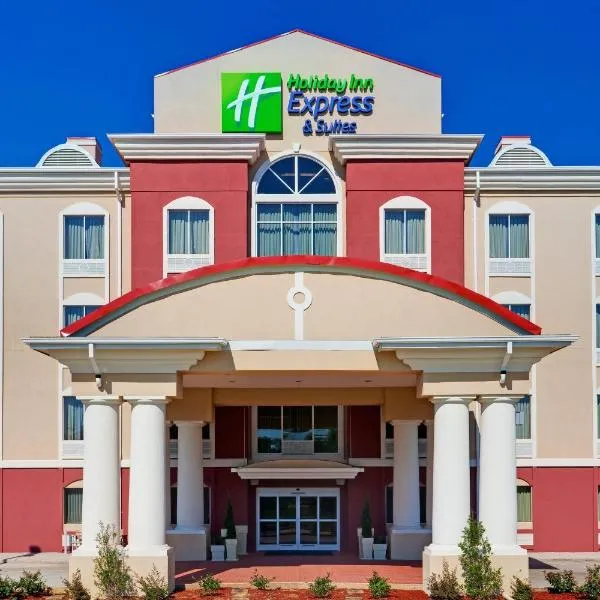 Holiday Inn Express Hotel & Suites Byram by IHG, hotel v destinaci Byram