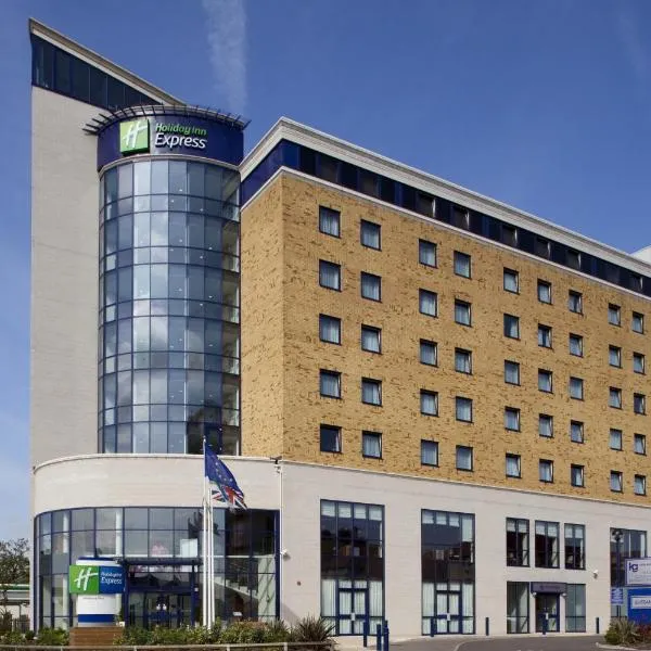 일포드에 위치한 호텔 홀리데이 인 익스프레스 런던 - 뉴버리 파크
