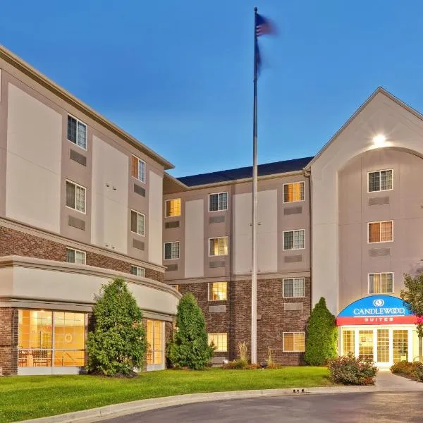 Candlewood Suites Indianapolis Northeast, an IHG Hotel, hotel di Castleton