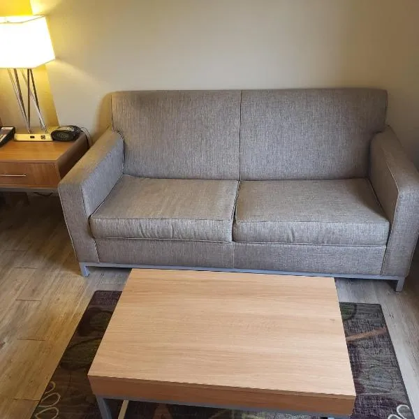 Holiday Inn Express Hotel Pittsburgh-North/Harmarville by IHG, hotel en Harmarville