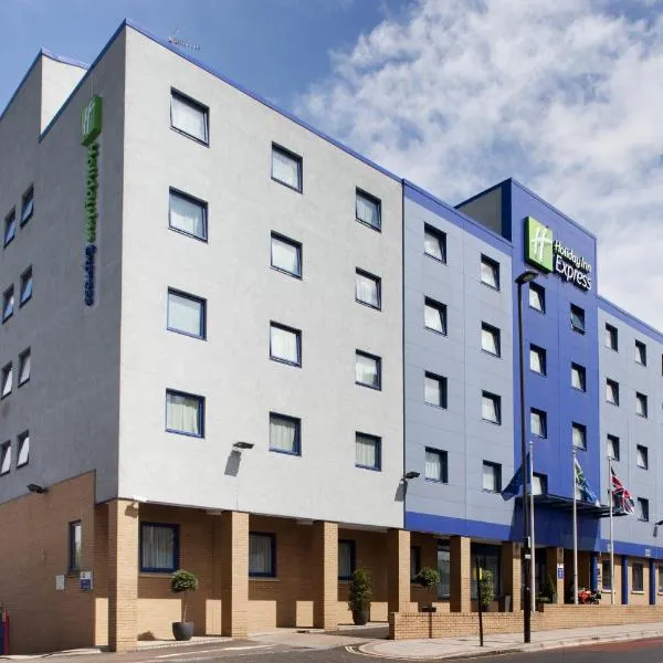 Holiday Inn Express Park Royal by IHG, hotel v Londonu