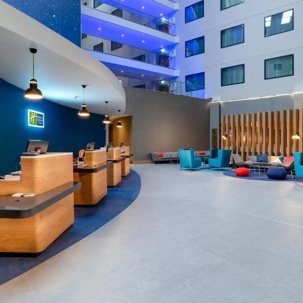 Holiday Inn Express - London Heathrow T4 by IHG, hotel a Hillingdon