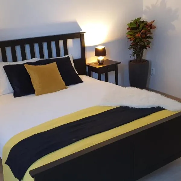 Le Monde Apartment Bratislava - amazing 5BDR in downtown, hotel v Bratislave