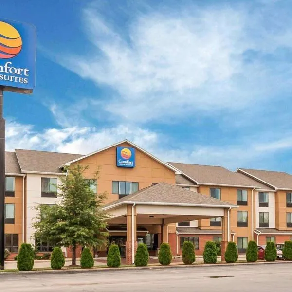 Comfort Inn & Suites Sikeston I-55, hotell i Charleston