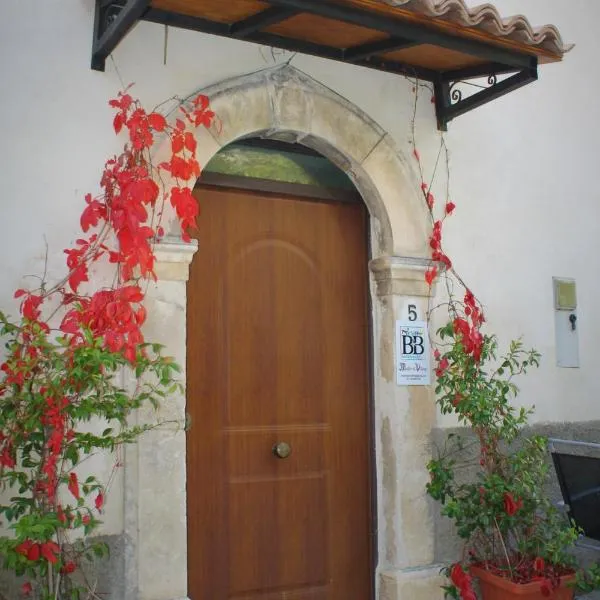 Medieval Village of Pacentro, hotell i Pacentro