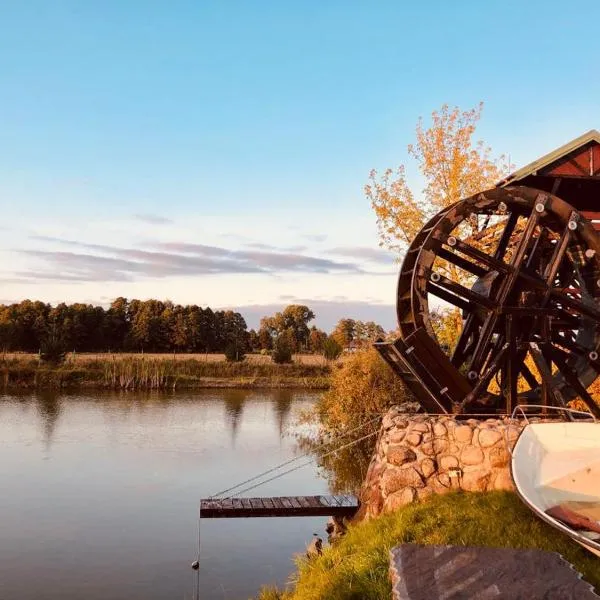 Dom nad stawem przy lesie, hotel v destinaci Burkat