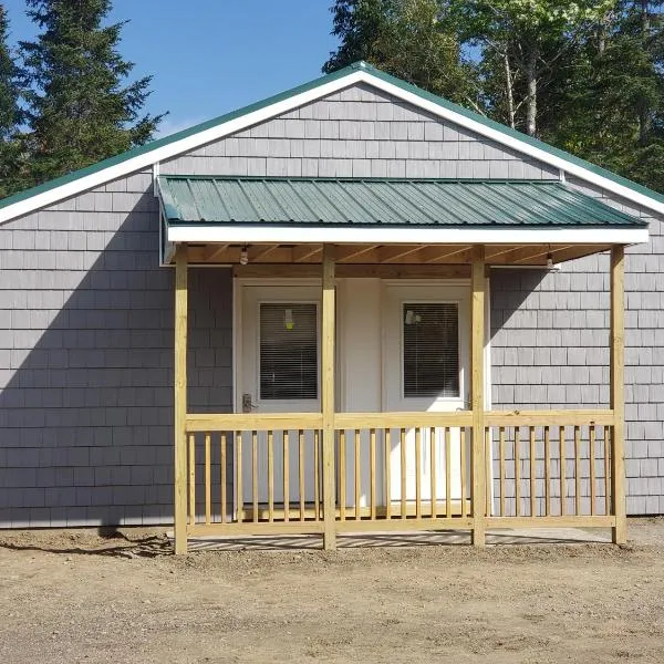 Katahdin's Shadow Lodge, hotel v destinaci Linneus