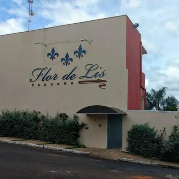 Pousada Flor de Lis, hotel v destinaci Olímpia