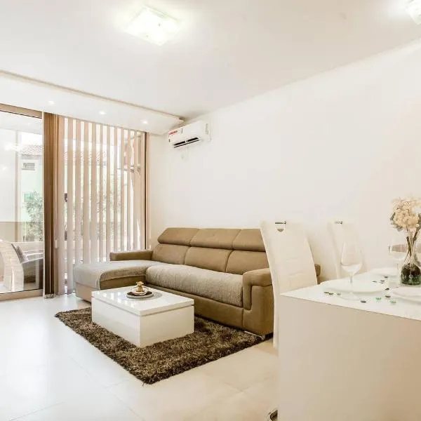 Lux Apartment Teodora Rafailovici, hotel a Rafailovici