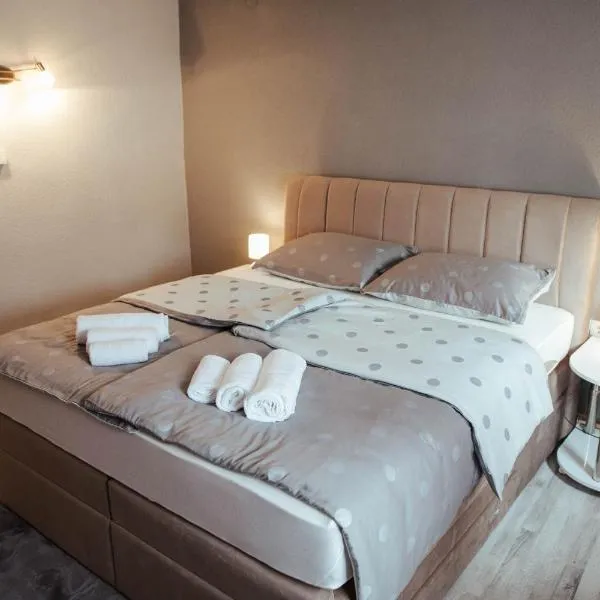 Kuća-apartman Clarissa Đakovo, hotel u Đakovu