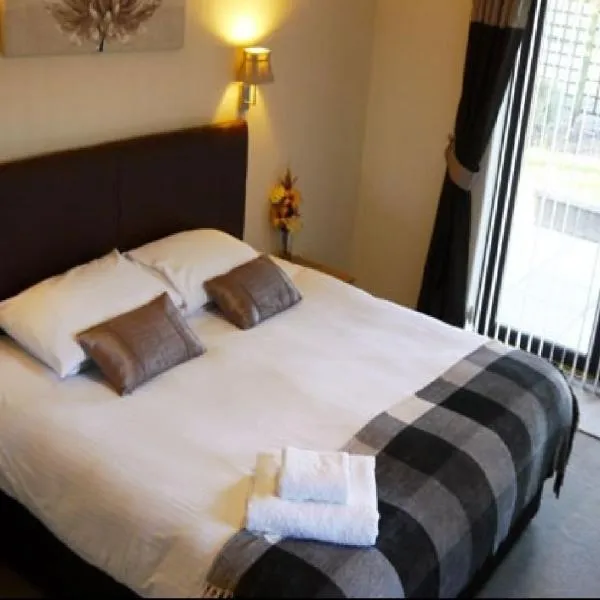 Ban-Car Hotel, hotel in Rosehearty