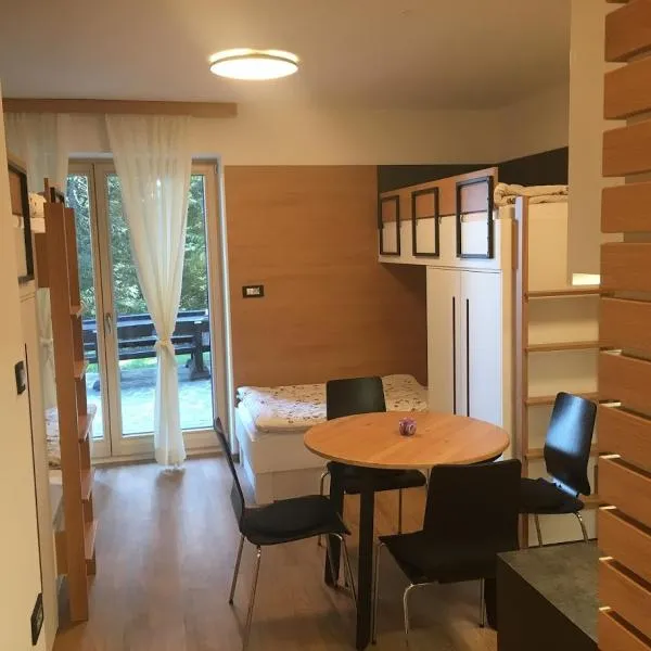 Apartma Rogla - Gaber 98, hotel in Resnik