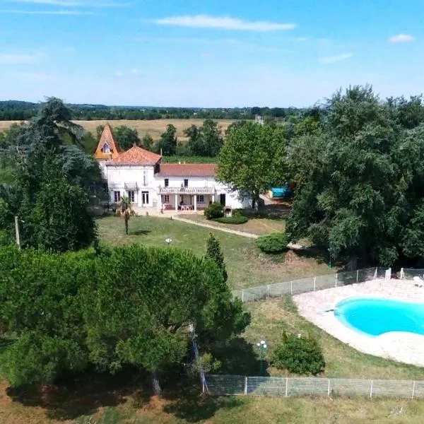 CHATEAU LA LOGE, hotel em Montjoire