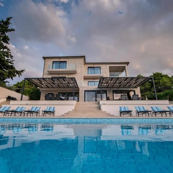 Villa D, Hotel in Postira