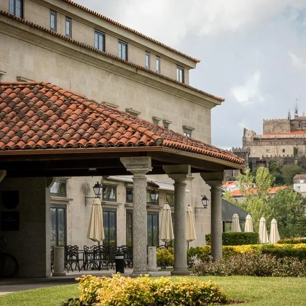 Parador de Tui, hotel in Currás