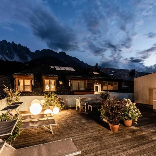 Boutique & Gourmet Hotel Orso Grigio - Grauer Bär, отель в Сан-Кандидо