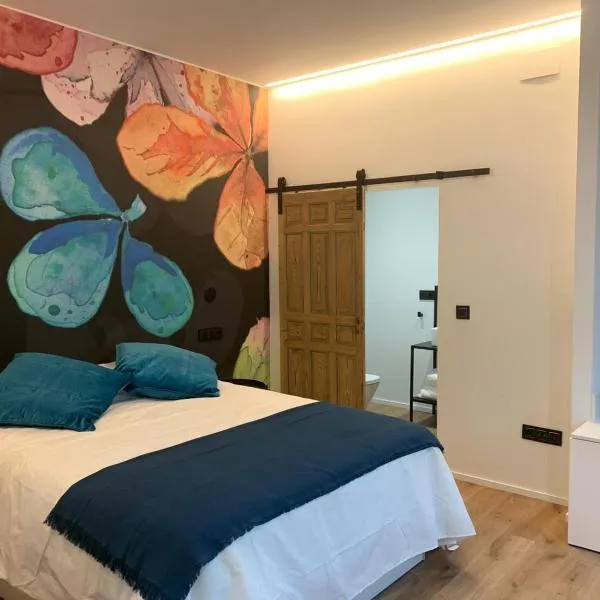 Párpados, casa con jacuzzi para dos, hotel in Mélida