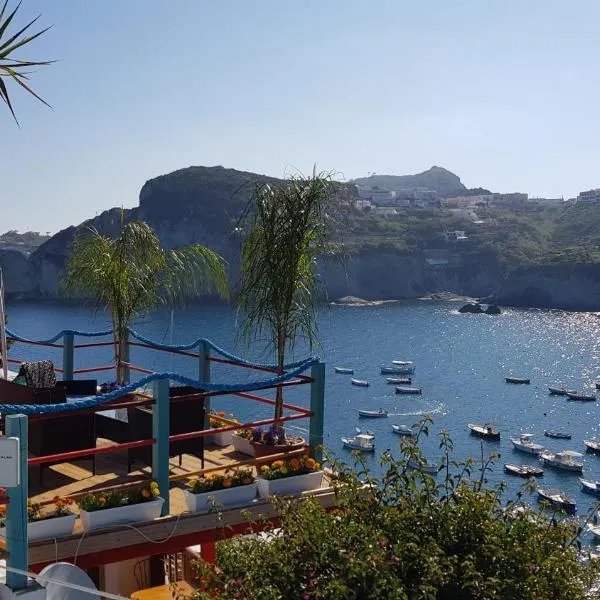 L'Incanto di Cala Feola, hotel v Ponze