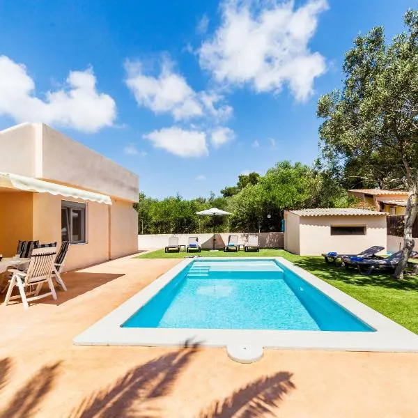 Casa Antonio, hotel em Cala Llombards