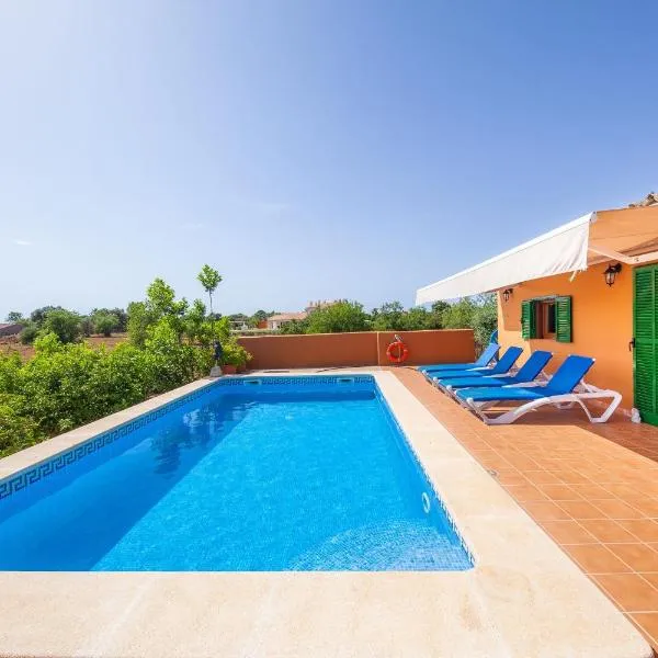 Ses Salines cottage with private pool and barbecue, Hotel in Ses Salines