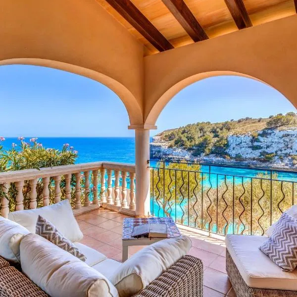 Villa Calima, hotel in Cala Romantica