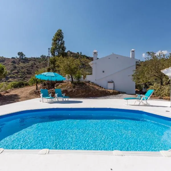 Villa Felicidad destino romántico, hotel in Sayalonga