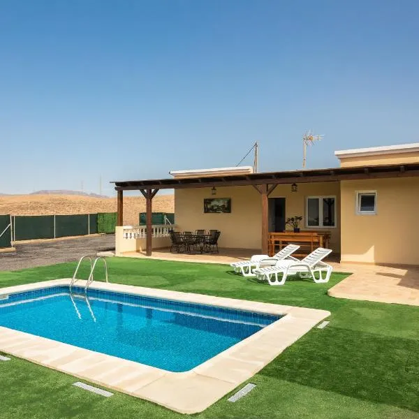 Villa Ralue, hotel v destinaci Tesejerague