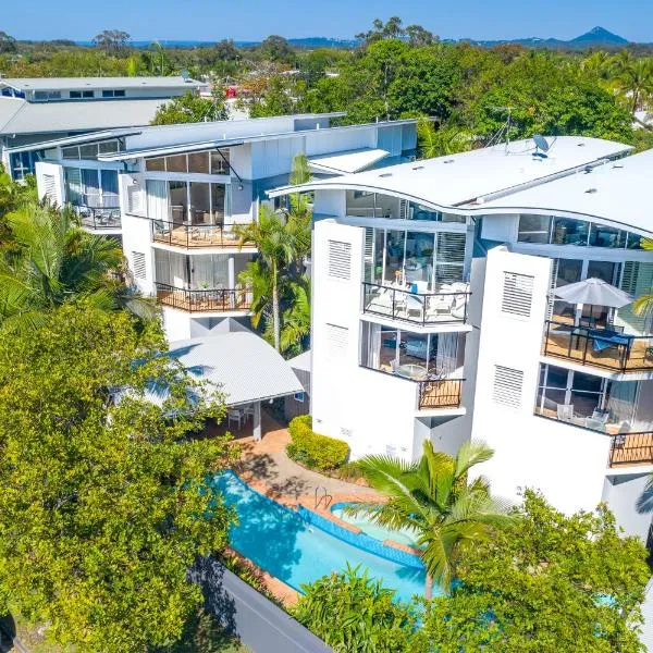 Twin Quays Noosa to Brisbane Airport (BNE) premium and luxurious chauffeur service