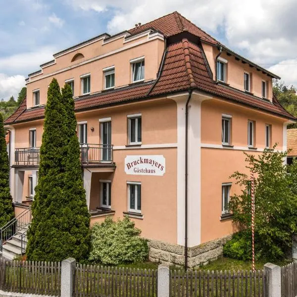 Bruckmayers Gästehaus, hotel v destinaci Pottenstein