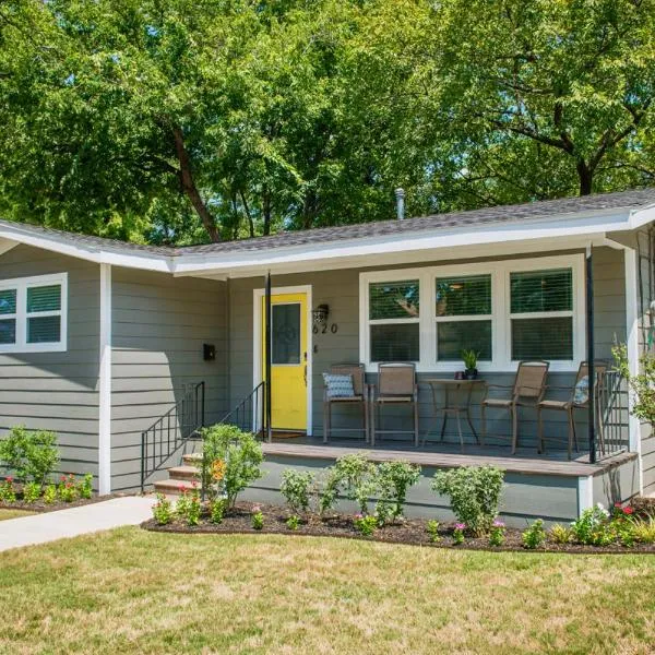 Walk to the Silos! 3 Bed 1960's Bungalow near Baylor, hotel a Waco