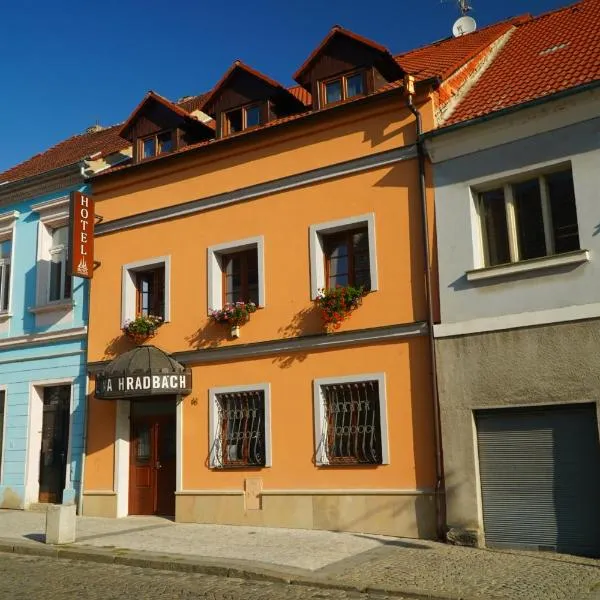 Hotel Na Hradbách, hotel a Louny