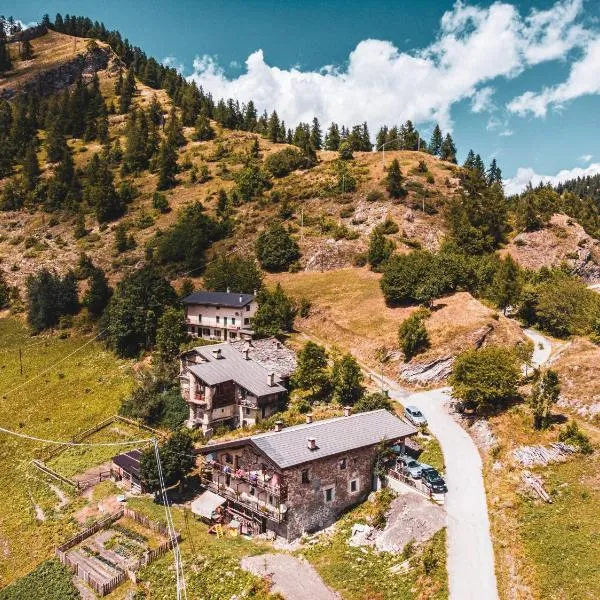 Agri-b&b Lou Col, hotel v destinaci Canosio