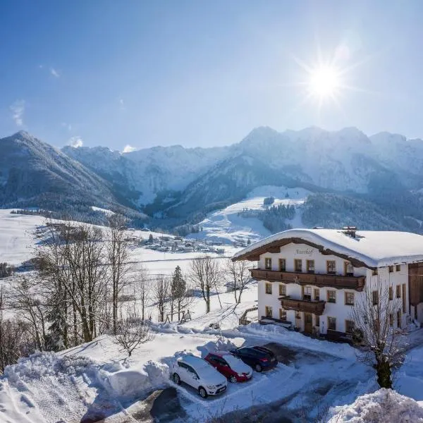 Ferienhof Auerhof, hotel v destinaci Walchsee