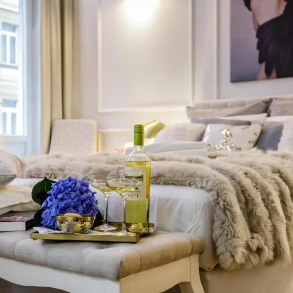 I'm in Heaven - Boutique Apartments、ワルシャワのホテル