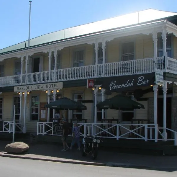 HarbourView Hotel, hotel di Raglan