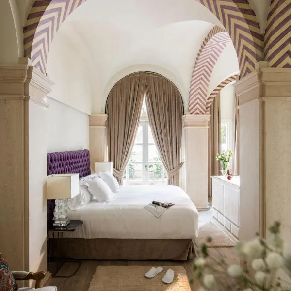 Casa de Triana Luxury Suites by Casa del Poeta, Hotel in Sevilla