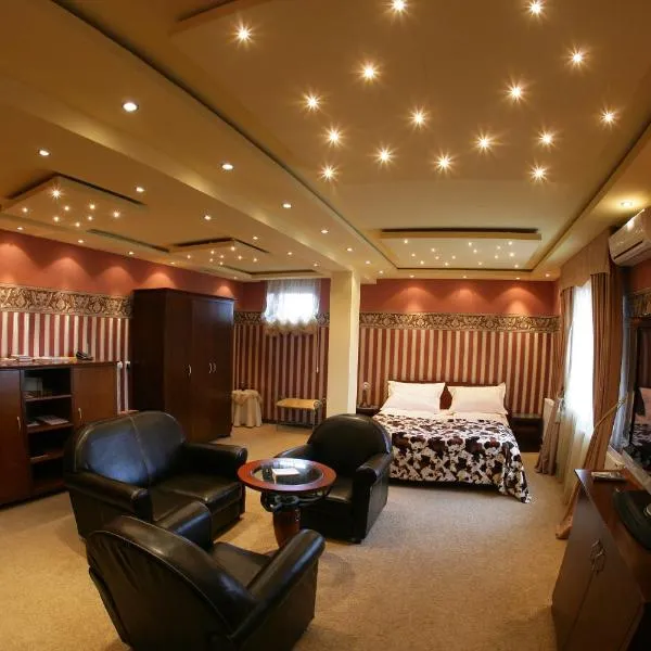 Garni Hotel Garson-Lux NS, hotel v destinaci Novi Sad