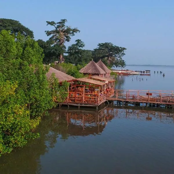 Bintang Bolong Lodge, hotel v destinaci Bintang