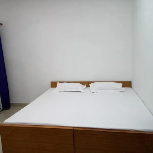 vinyaka p.g.house, hotell sihtkohas Rāmnagar