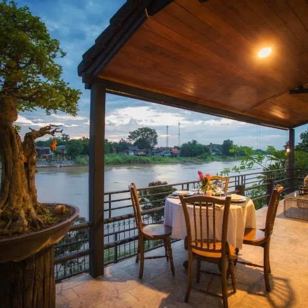 Cattani's Riverside Home, hotel di Ang Thong