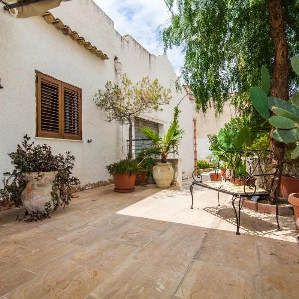 La Pergola B&B, hotel v destinaci Custonaci