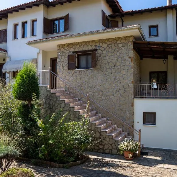 Villa Luxury Paradise Kastoria, ξενοδοχείο σε Lithiá